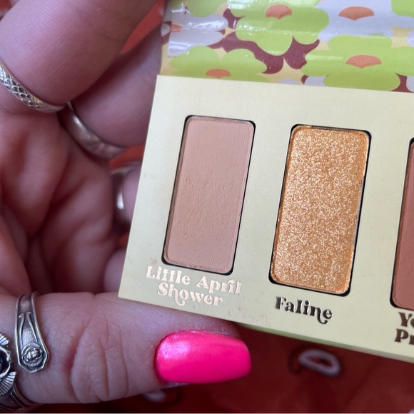 Colourpop Limited Edition Disney’s Bambi Pressed Powder Palette - Picture 5 of 5